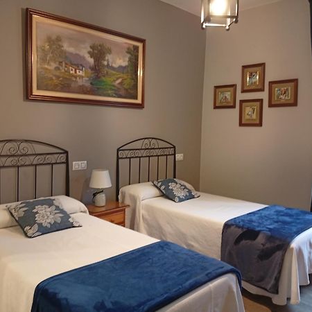 Hospedaje Don Pelayo Gijon Ngoại thất bức ảnh