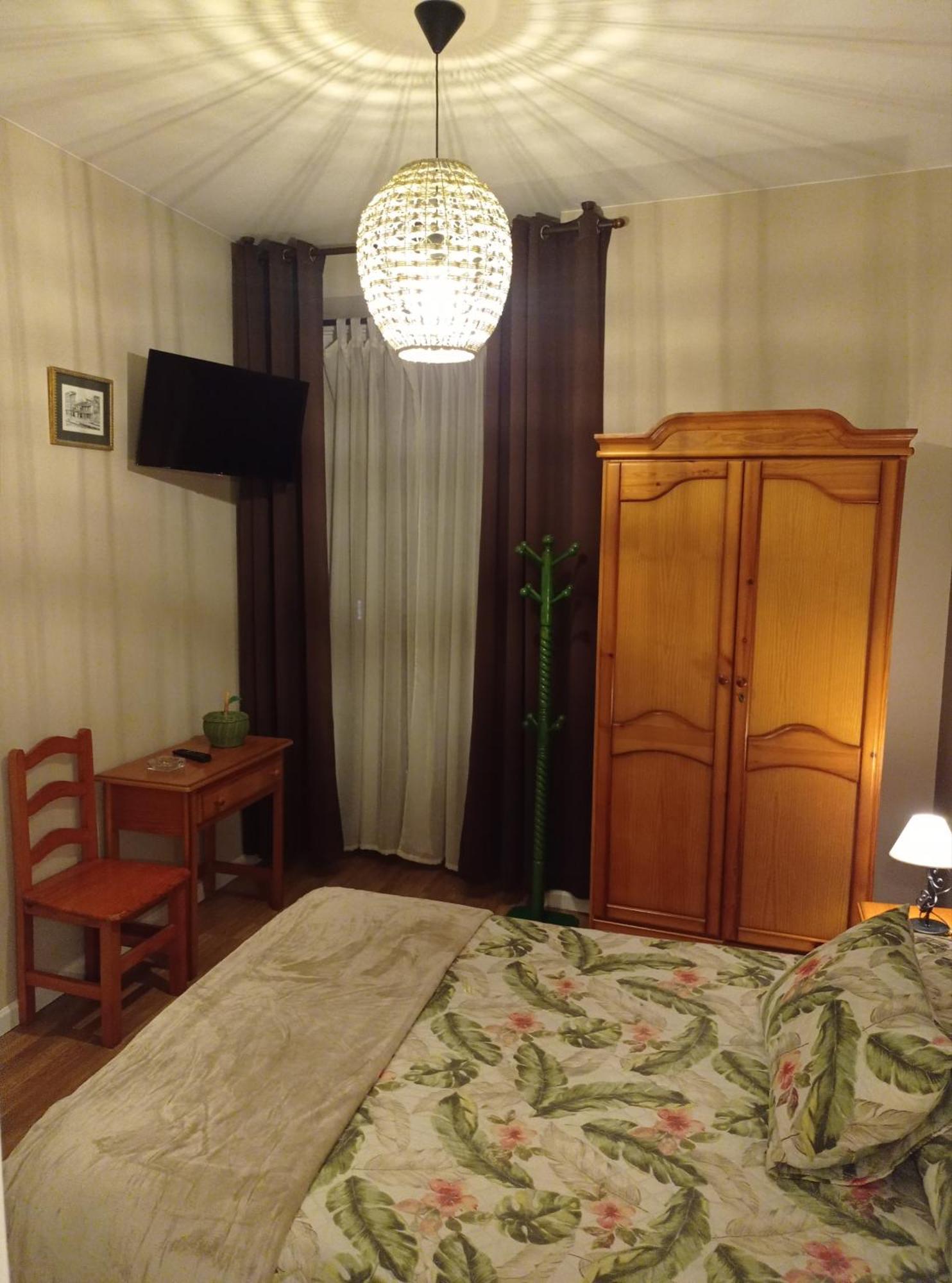 Hospedaje Don Pelayo Gijon Ngoại thất bức ảnh