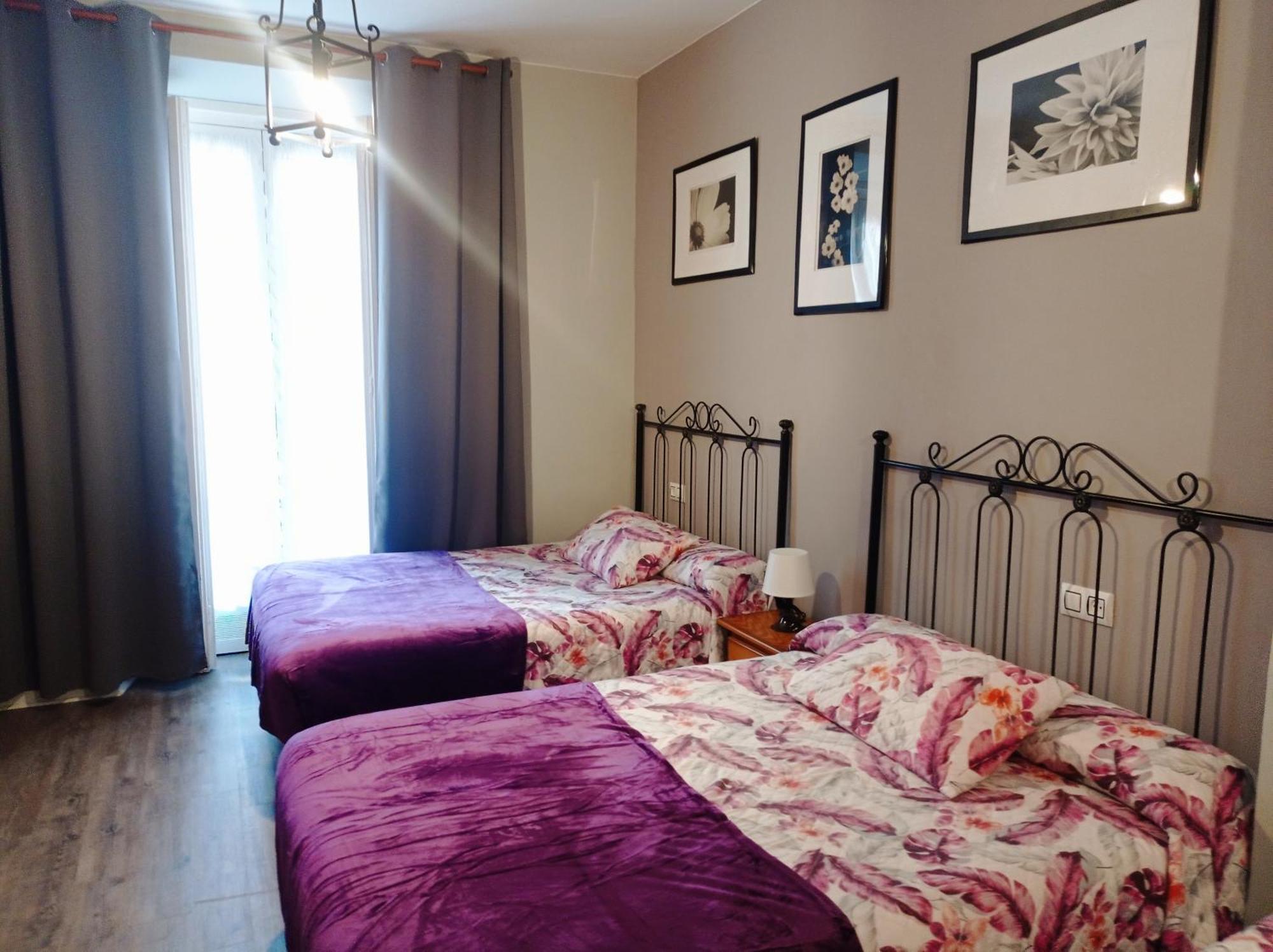 Hospedaje Don Pelayo Gijon Ngoại thất bức ảnh
