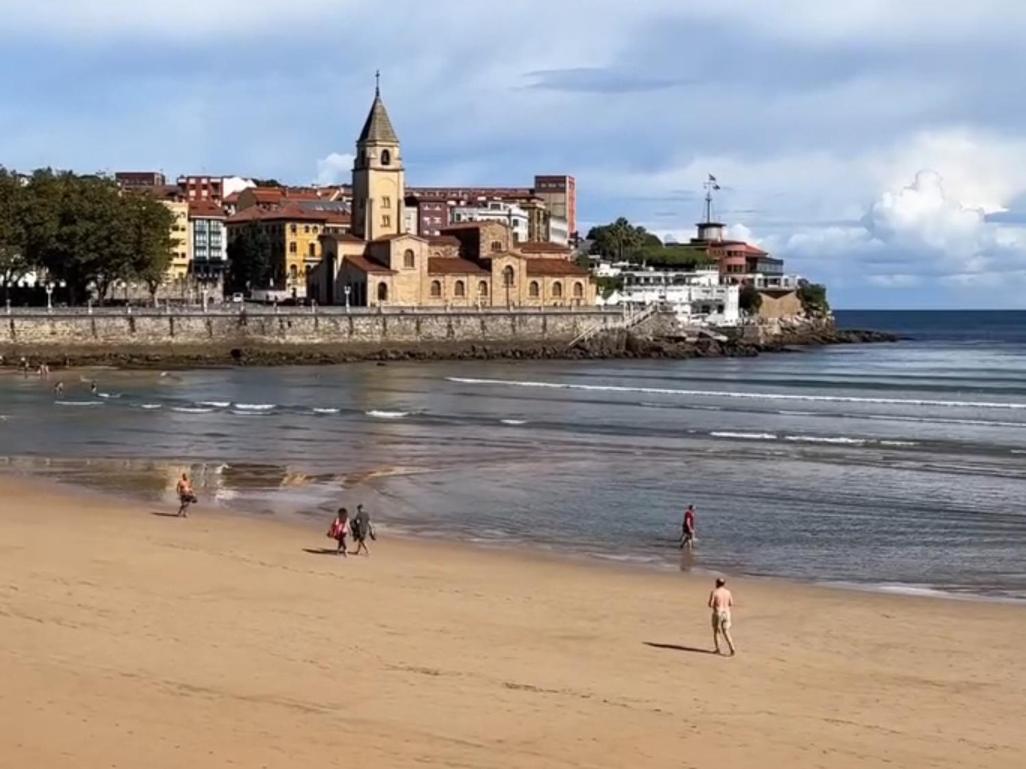Hospedaje Don Pelayo Gijon Ngoại thất bức ảnh