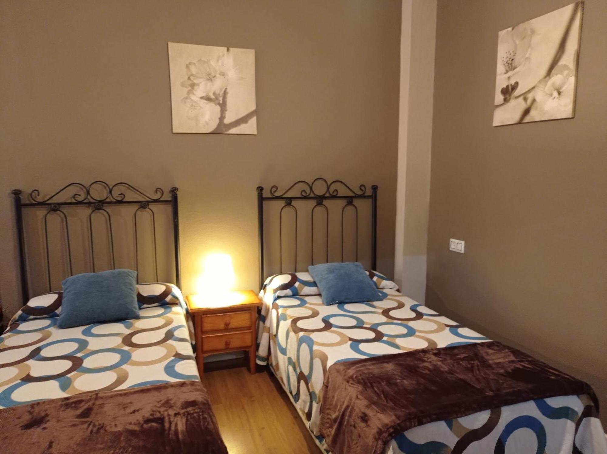 Hospedaje Don Pelayo Gijon Phòng bức ảnh