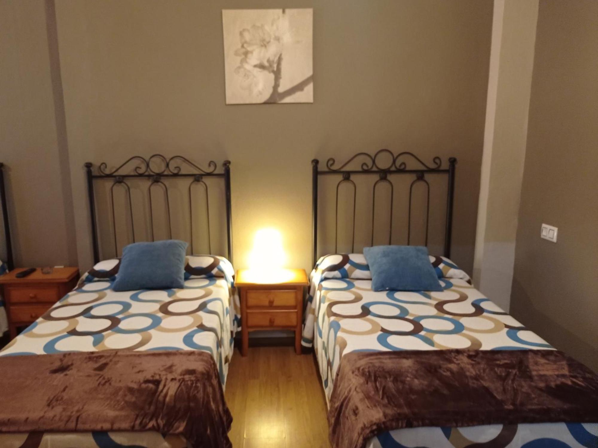 Hospedaje Don Pelayo Gijon Phòng bức ảnh