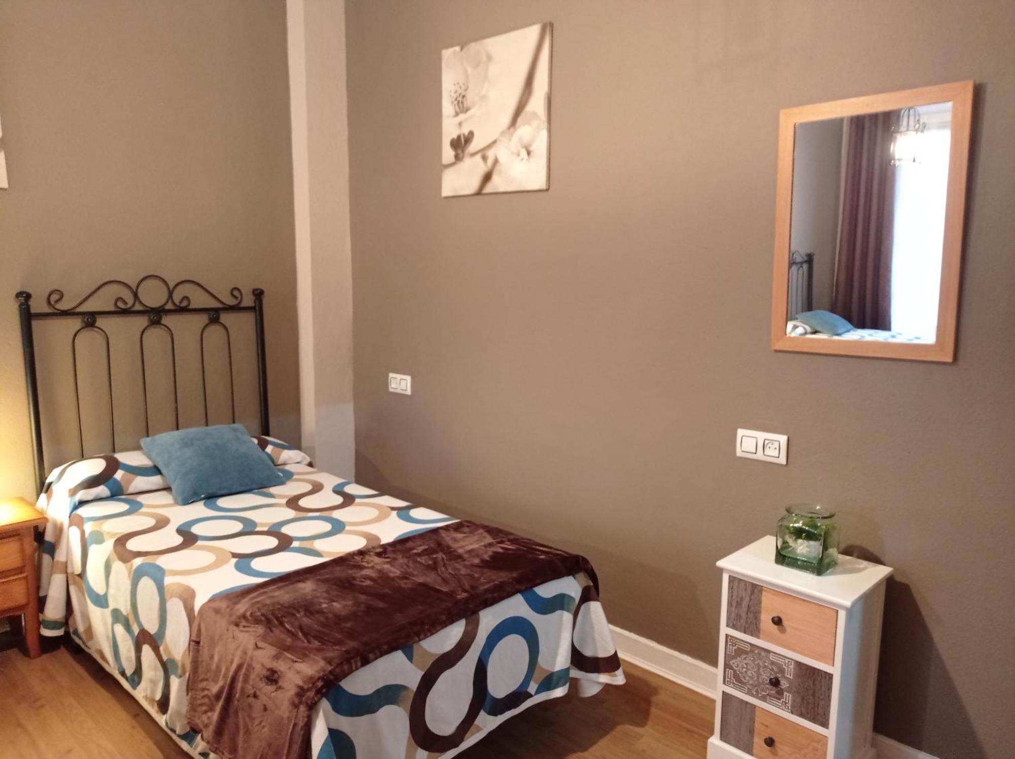Hospedaje Don Pelayo Gijon Phòng bức ảnh