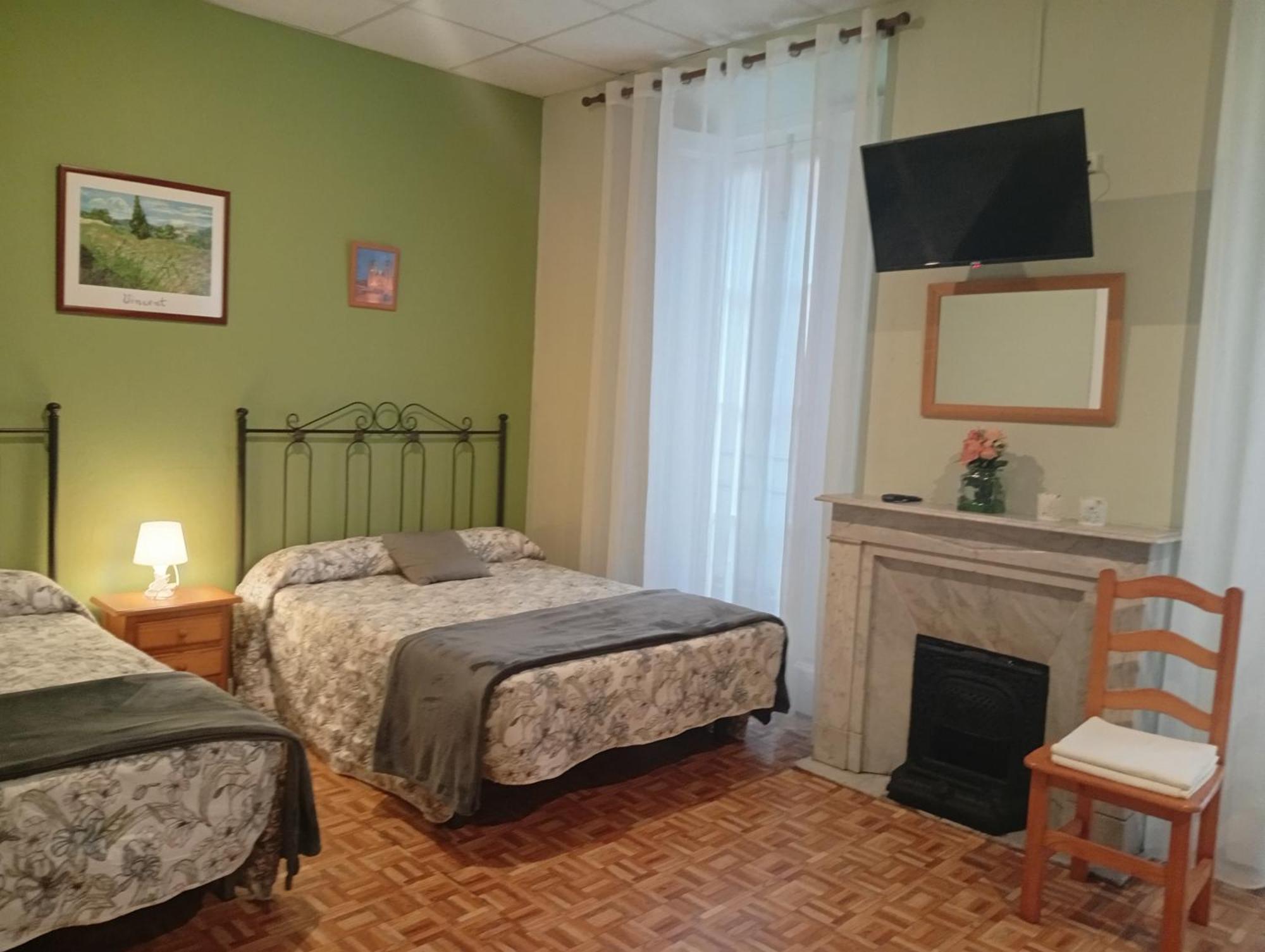 Hospedaje Don Pelayo Gijon Phòng bức ảnh