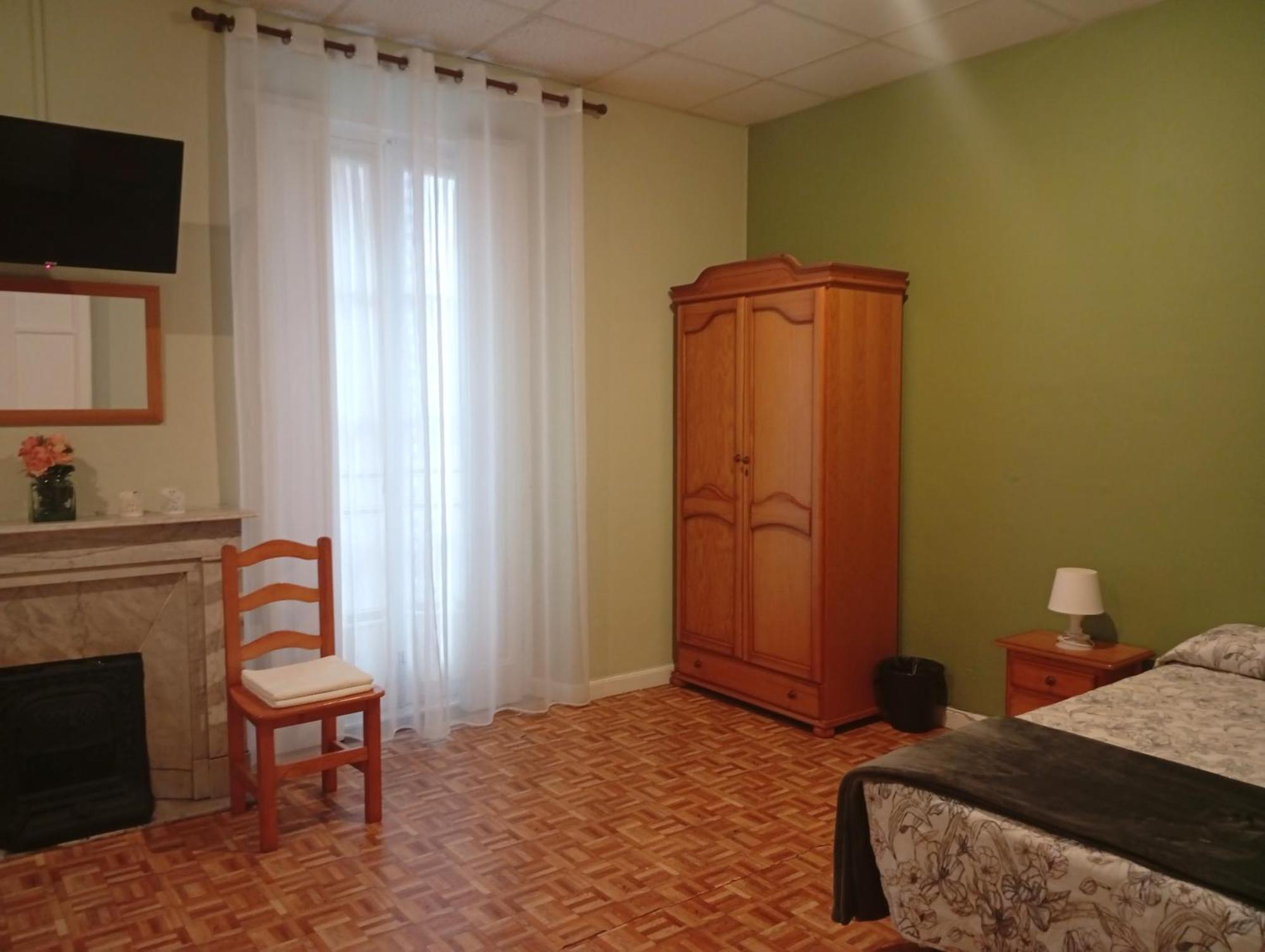 Hospedaje Don Pelayo Gijon Phòng bức ảnh
